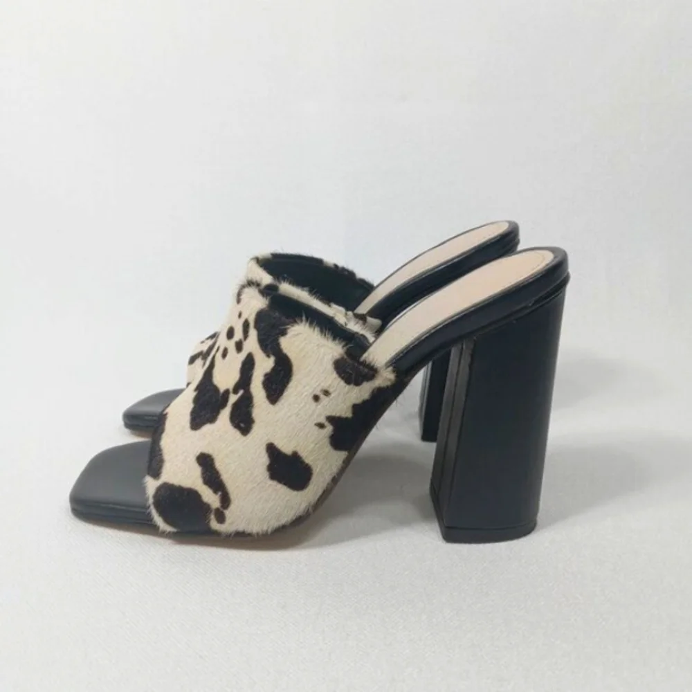 SIGNATURE By Journee Collection Deena Cow Hair Print Sandal In Womens Size 6